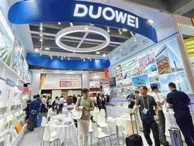 Canton Fair Spotlight: Kunder fra forskellige lande kommer til Duowei Booth for Sandwich Panel og...